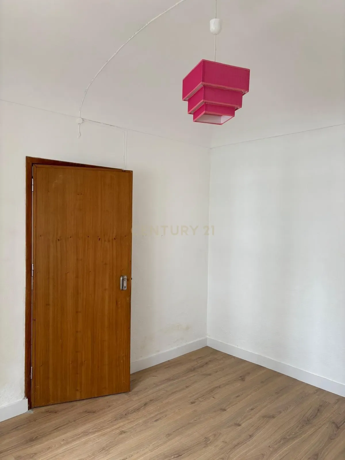 Apartamento T2 em Estremoz com Jardim PARA ARRENDAMENTO - Image 21