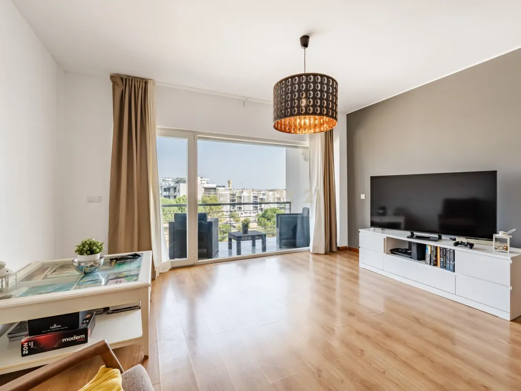 T3 Exclusivo com 161 m², Vista Mar e Potencial para Duplex | Quinta de Santa Teresa - Image 8