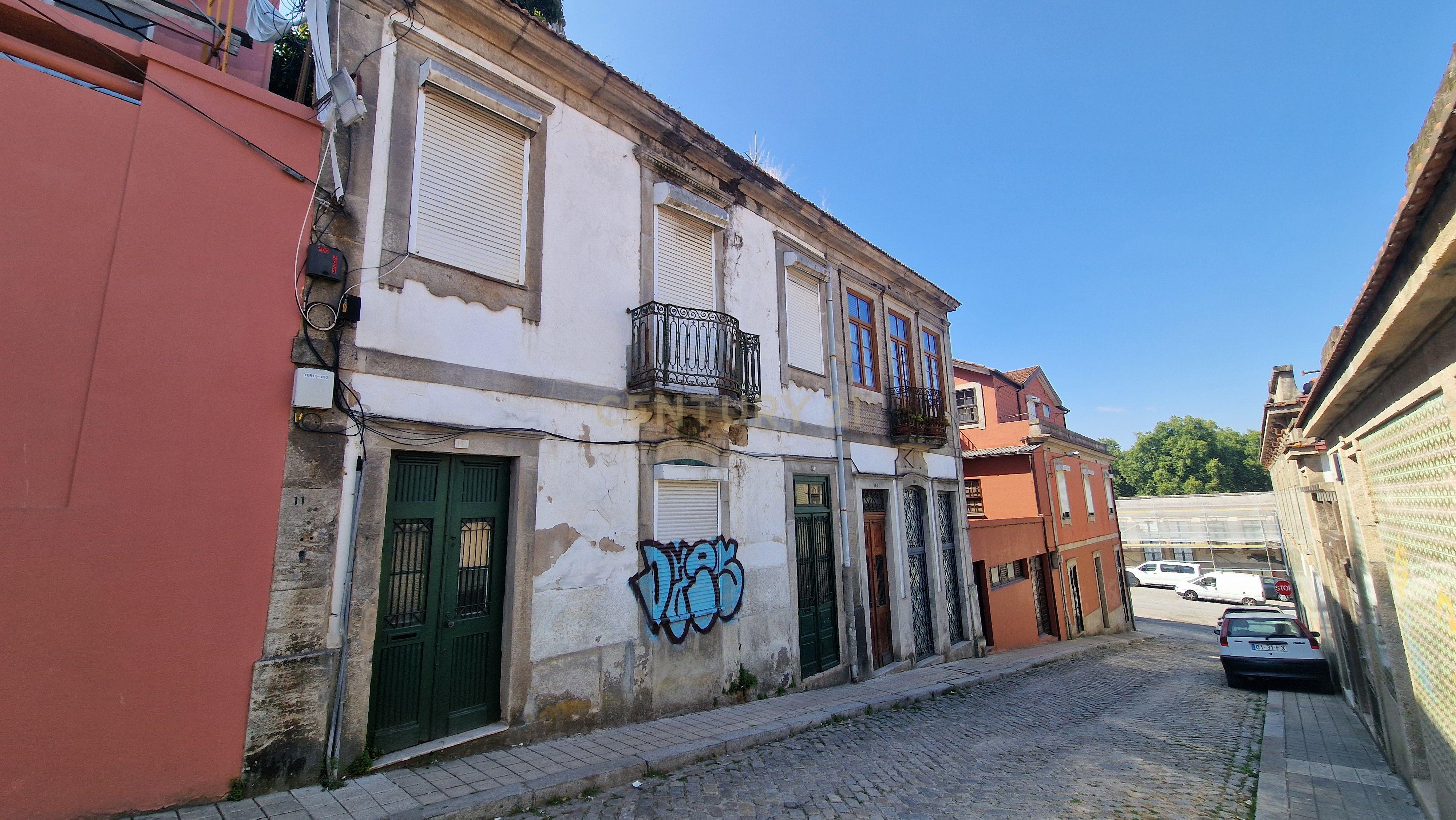 Fotografia 2 de Prédio para Reabilitação no Bonfim – Porto