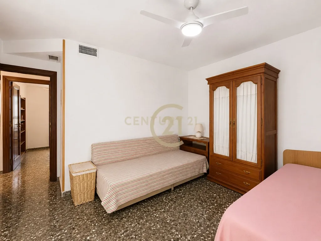 !! Habitação de 265 m² na Avenida Andalucía, Málaga !! - Image 39