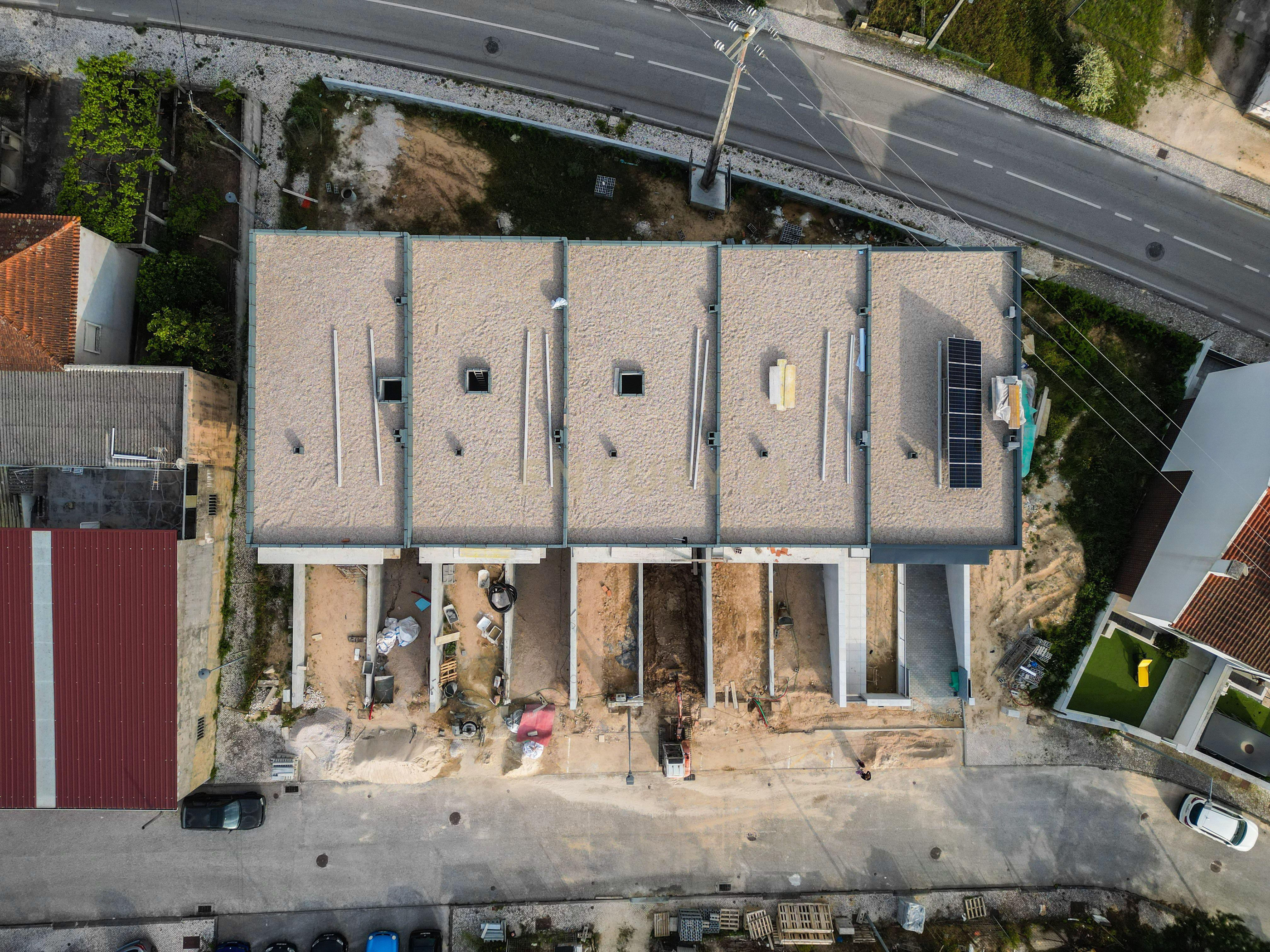 Moradia T3 com painéis fotovoltaicos Caceira- Figueira da Foz - Image 7