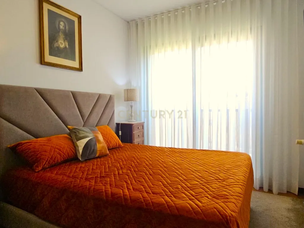 Apartamento com Três Quartos no Centro da Cidade da Póvoa de Varzim - Image 20