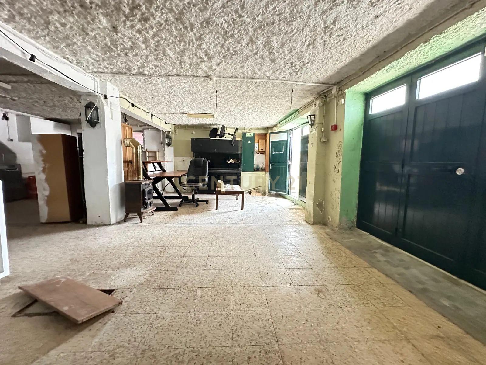 Fotografia 7 de Casa T5 em Almada, União das Freguesias de Caparica e Trafaria