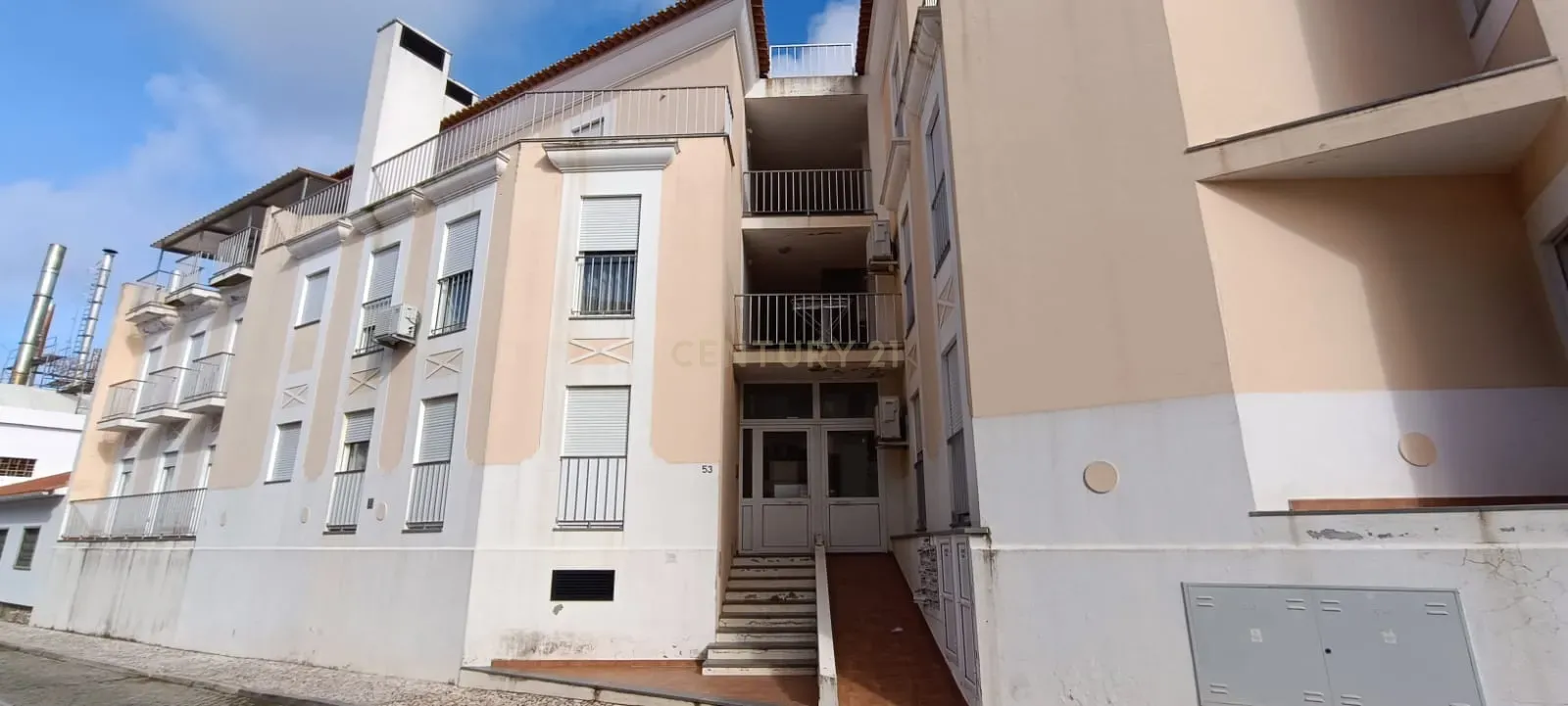 Excelente Apartamento T1 em Campo Maior - Image 1