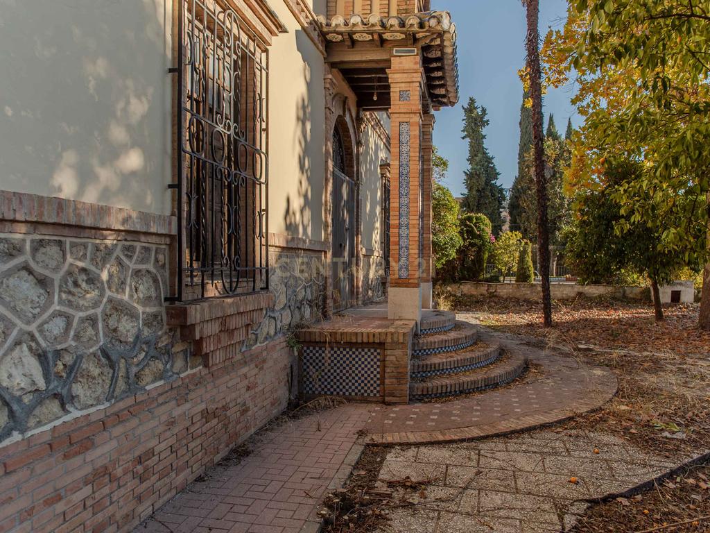 undefined - Image 3