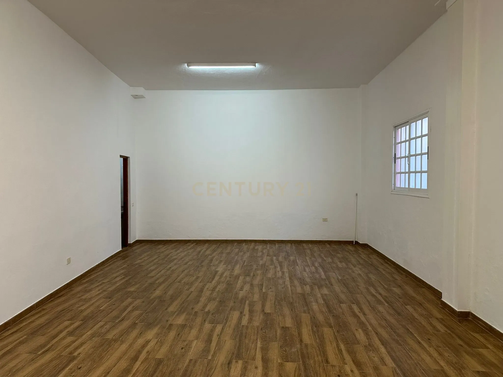 undefined - Image 2