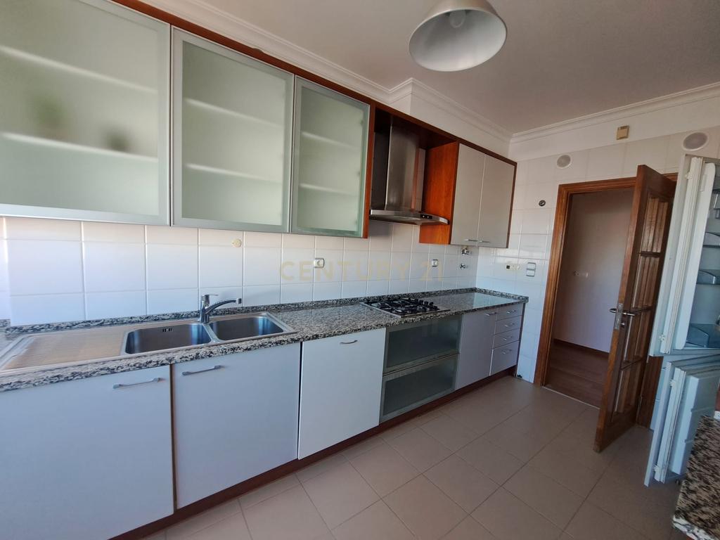 Apartamento T2 mobilado para Arrendar no Parque das Nações, Lisboa - Image 5