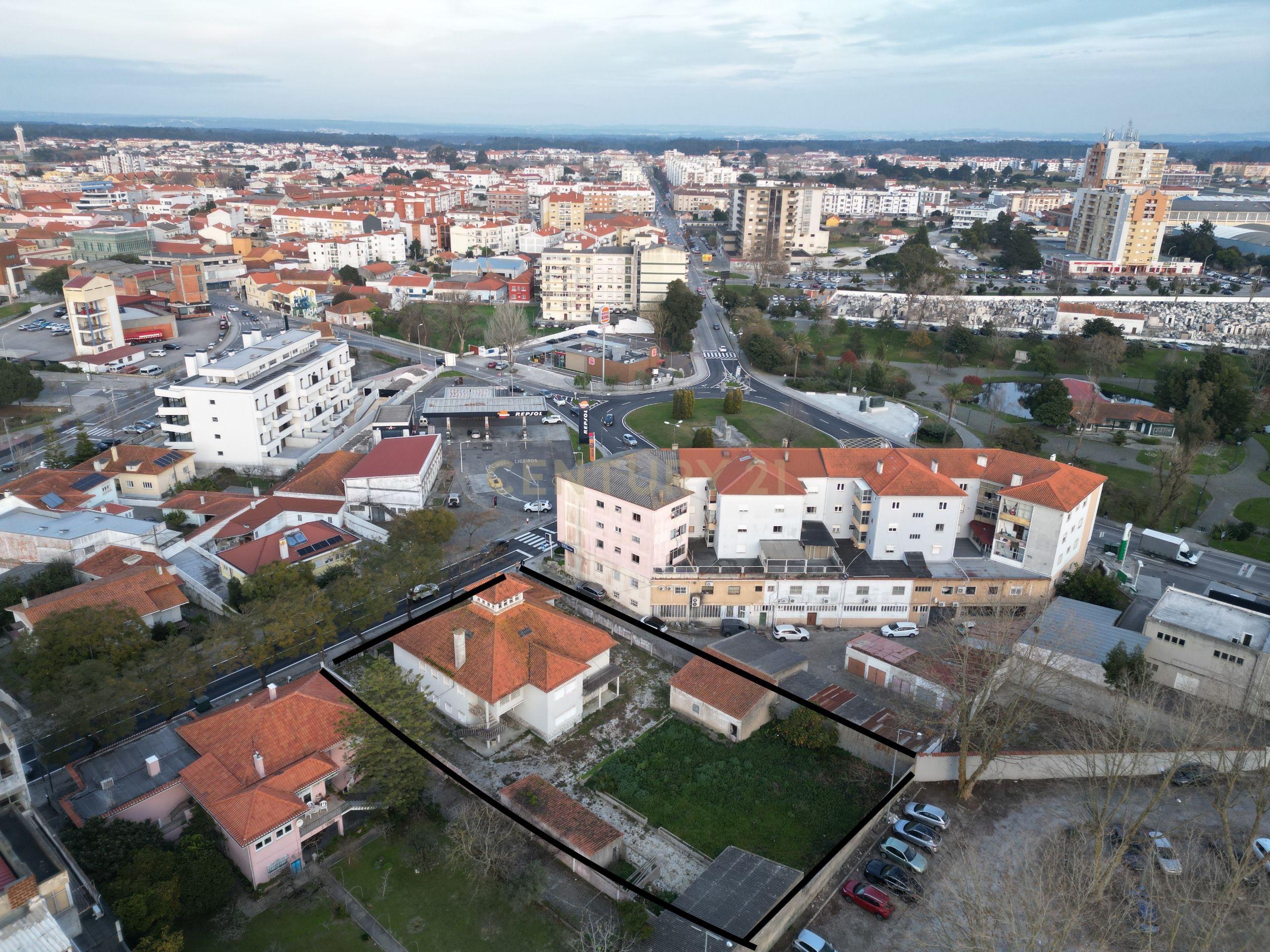 Investimento Único no Coração da Marinha Grande - Image 2