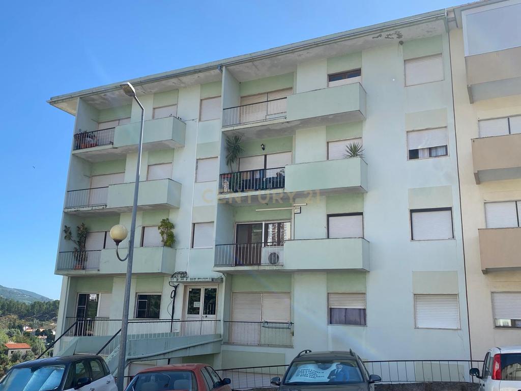 Excelente Apartamento T2 na Covilhã - Image 1