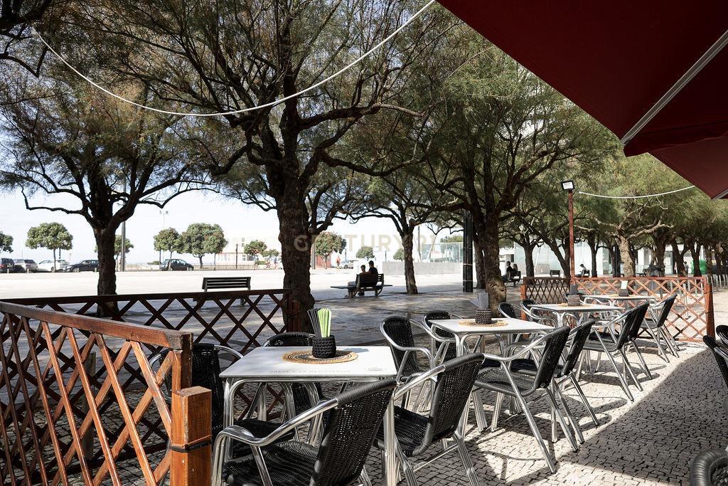 Trespasse Restaurante/Café na Marginal - Póvoa de Varzim - Image 1