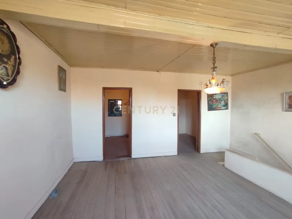 Moradia T3, com anexo, Sobral do Campo, Castelo Branco - Image 3