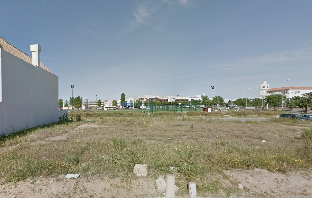 Lote na Urbanização Horta das Figuras com 224m2 para construção de moradia com Piscina - Faro - Image 3