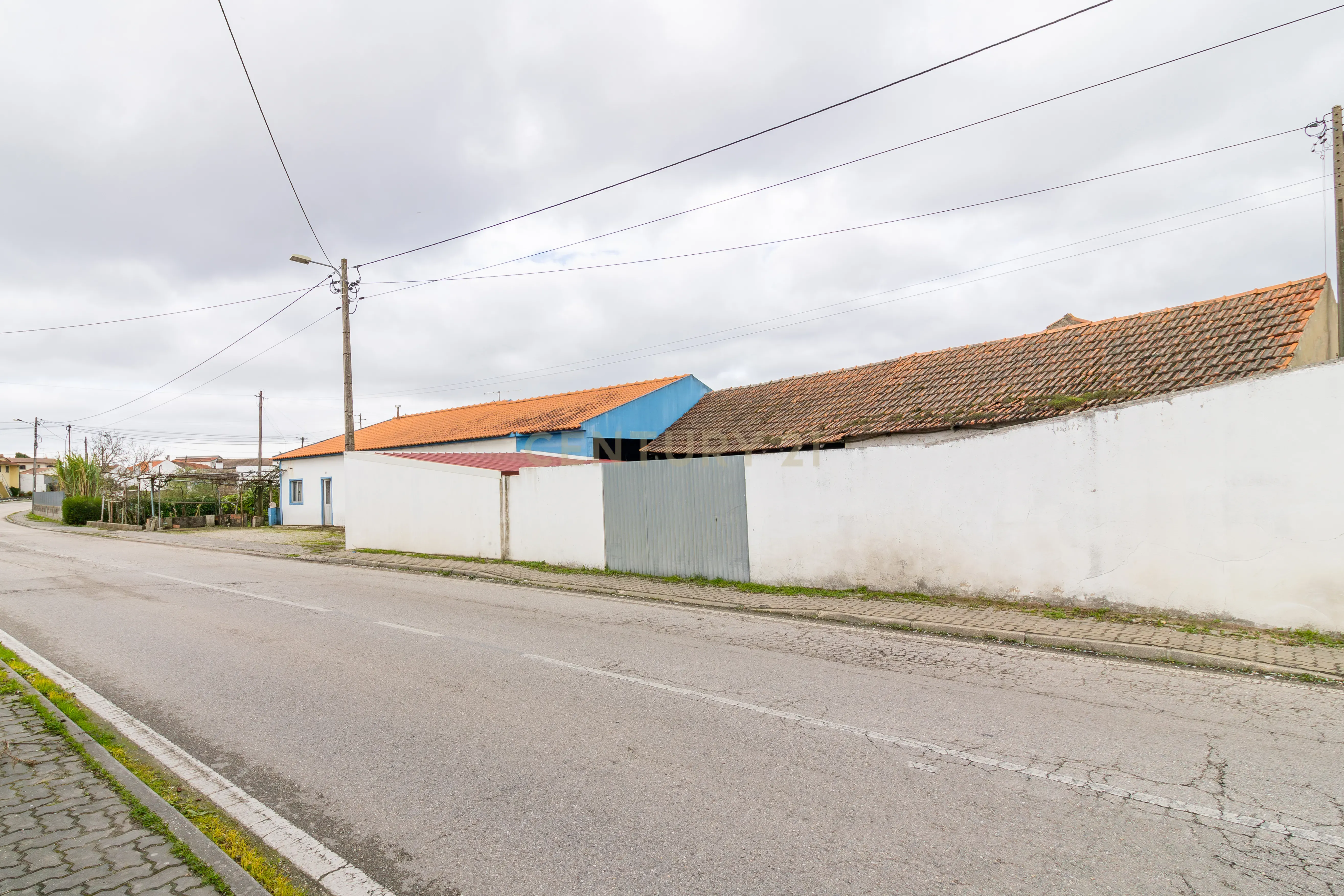 Moradia T3 na Maceira, Leiria - Image 3