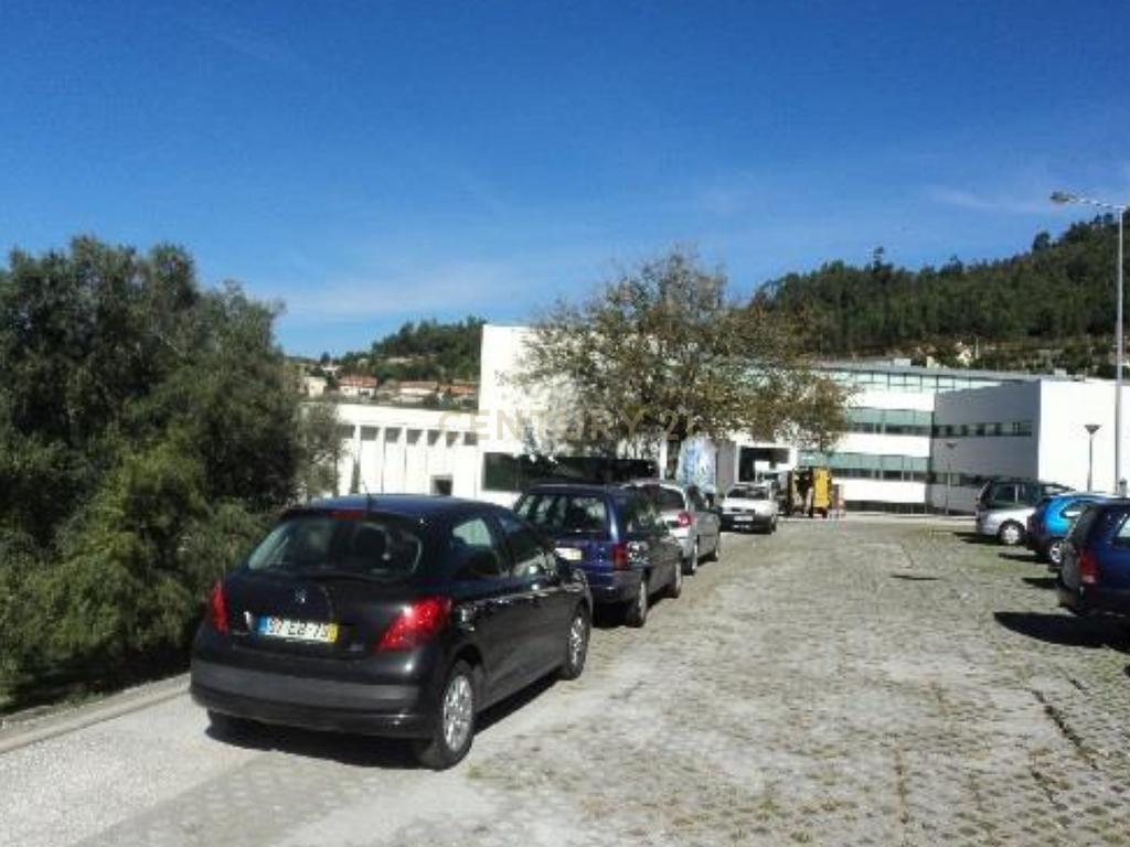 Quinta, Antigo Edifício do ISAVE (universidade) na Póvoa de Lanhoso  - Image 29