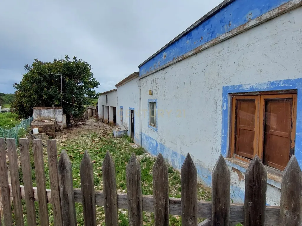 Moradia T4 em Barão de São Miguel, na freguesia de Vila do Bispo, Lagos - Image 2