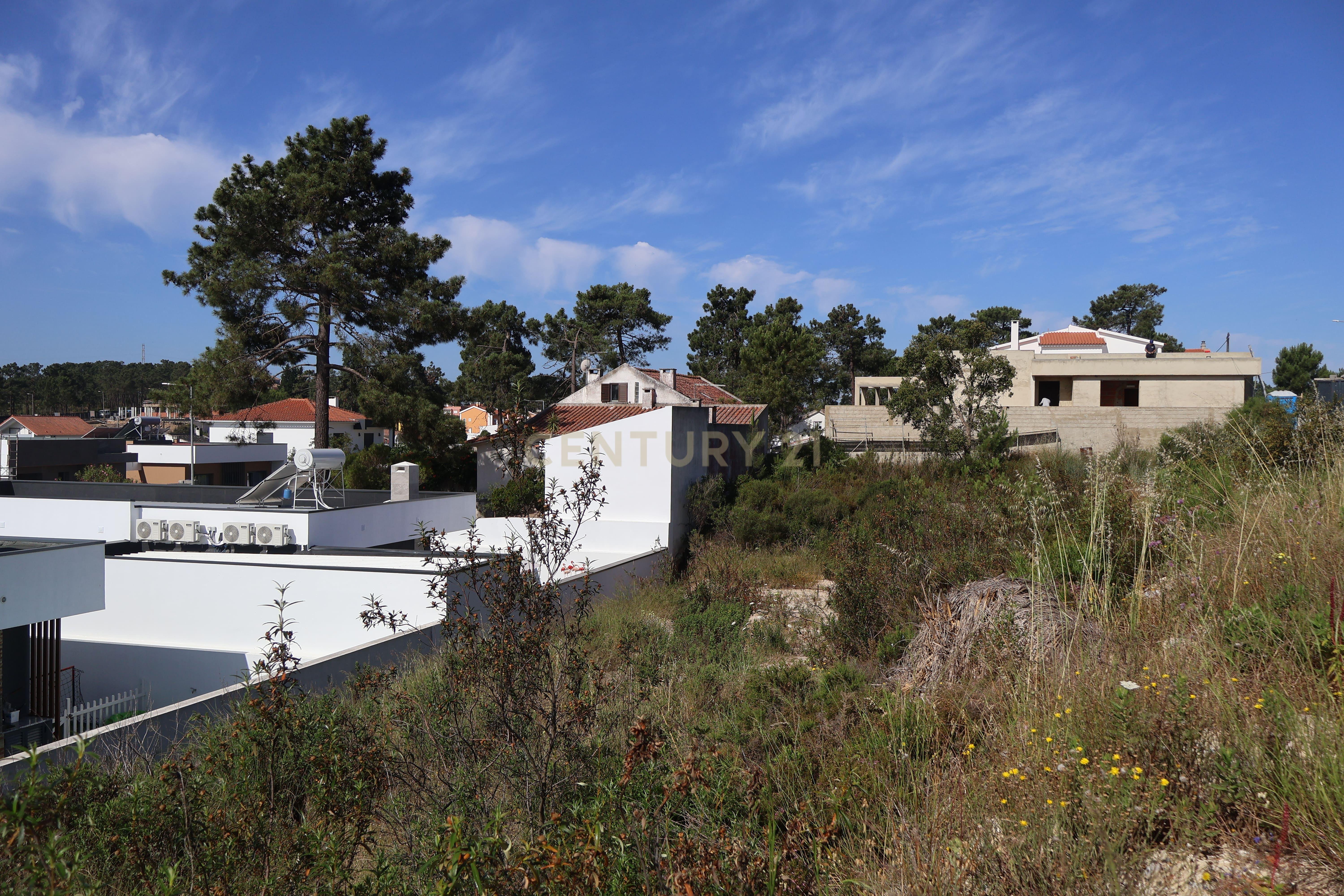Fotografia 9 de Terreno para construção 374 m² no Pinhal Conde da Cunha (Corroios) - Projeto Moradia 3 pisos + cave - Comunicação Prévia