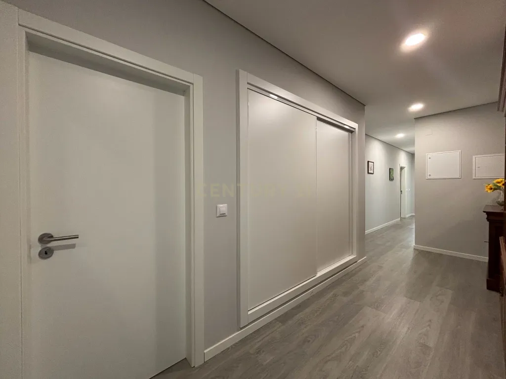 Apartamento T3 e garagem fechada em Torres Novas - 165m2 de área bruta privativa - Image 20