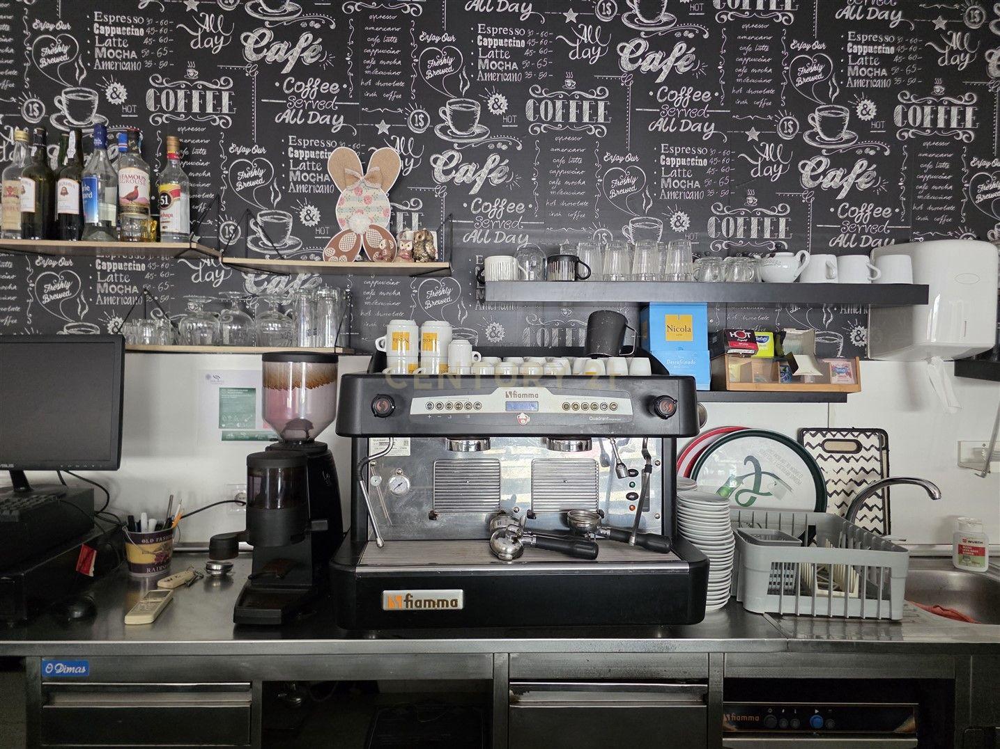 Fotografia 8 de Trespasse de Café em Belas – Pronto a Funcionar | €25.000