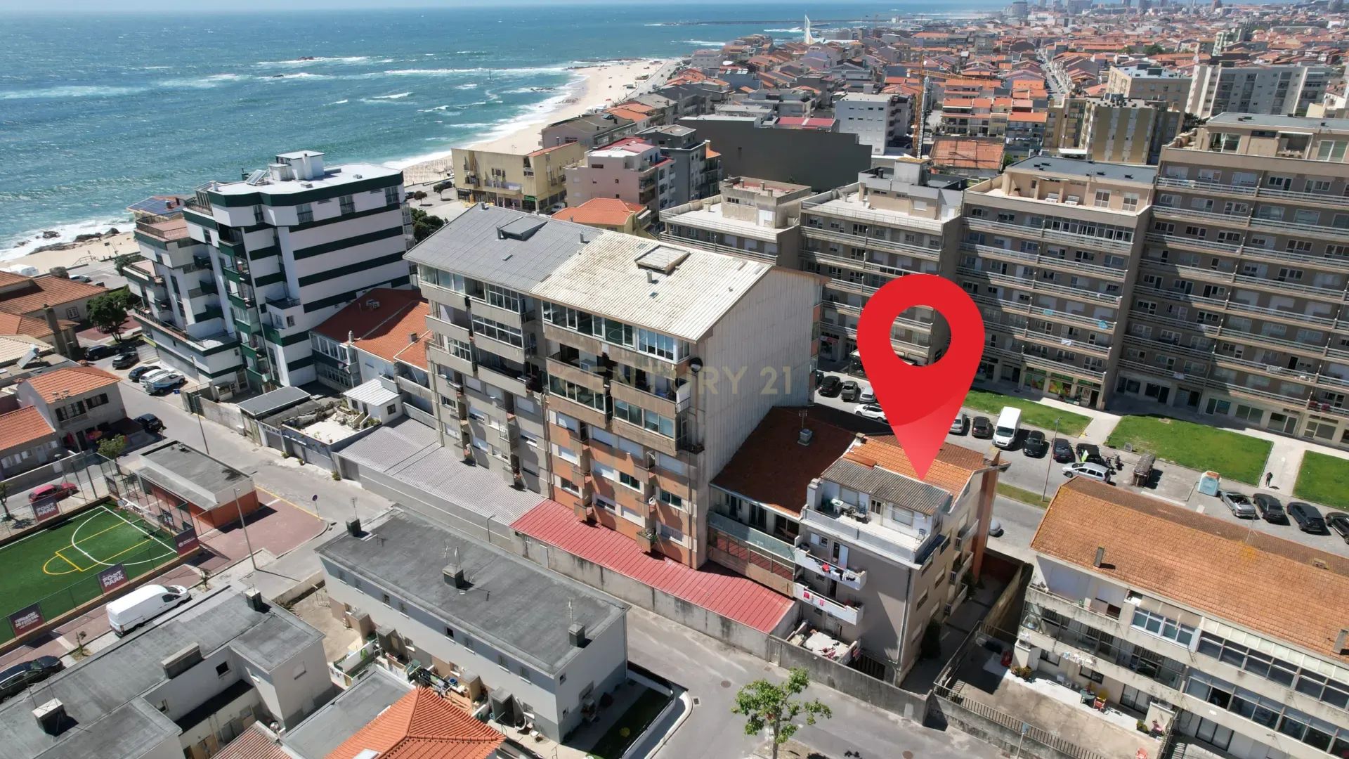 Oportunidade Única em Vila do Conde – Prédio à Venda a 150m da Praia - Image 10