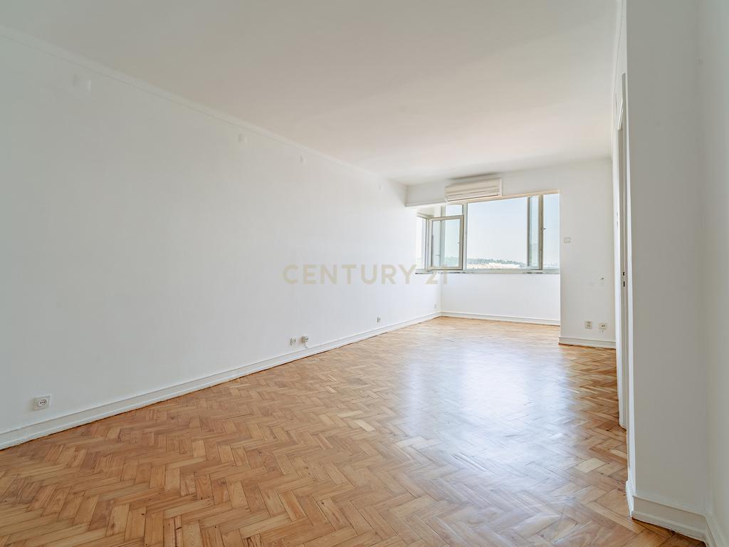 T3 Duplex com Terraço — Campo de Ourique - Image 7