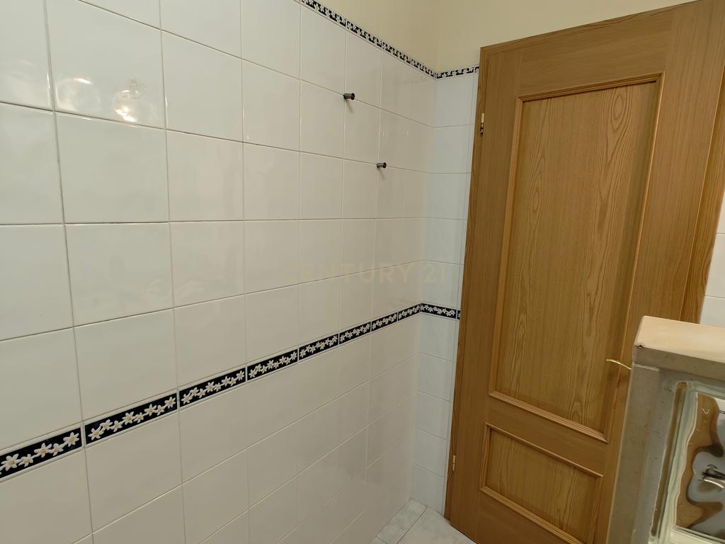 Apartamento duplex T3 + 2 em Queluz - Image 36