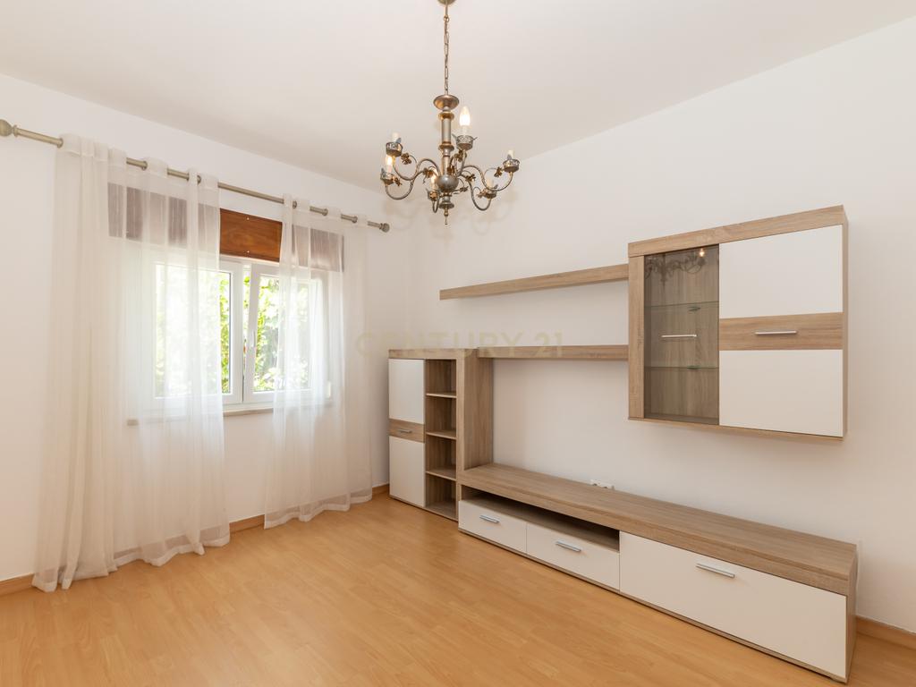 Moradia Isolada - Quinta das Laranjeiras, Fernão Ferro - Image 2