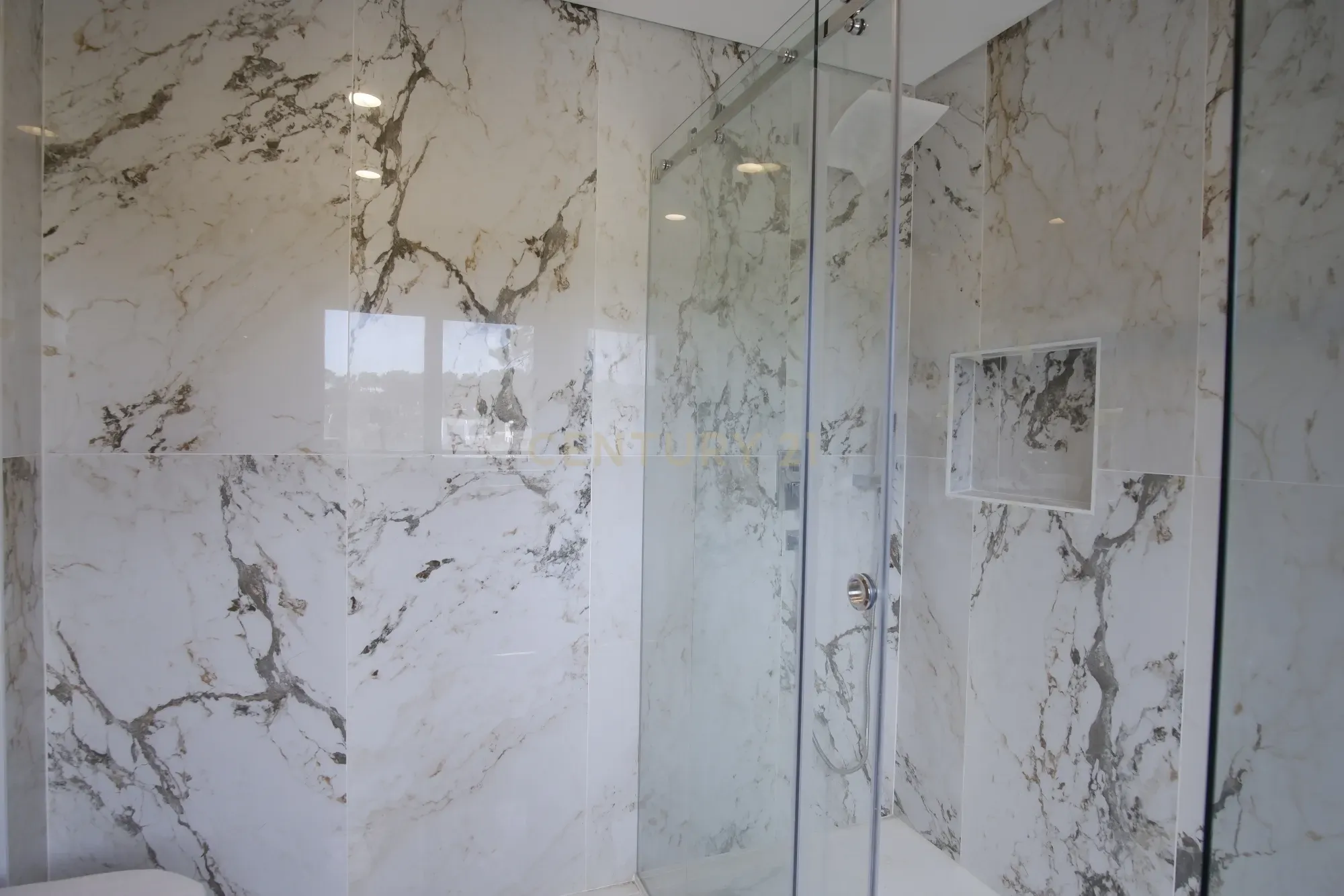 🌿 Moradia de Sonho Pronta a habitar na Avenida do Mar T5 com piscina – Aroeira - Image 25