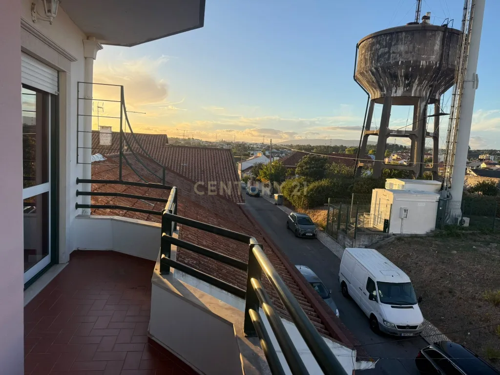 Apartamento T2 com possiblidade de T4, Entroncamento - Image 22