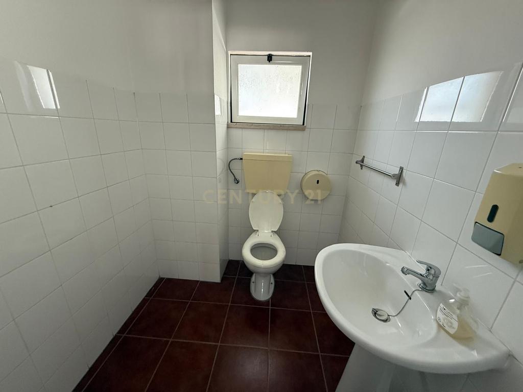 Armazém Industrial para Arrendamento – Riachos, Torres Novas - Image 12
