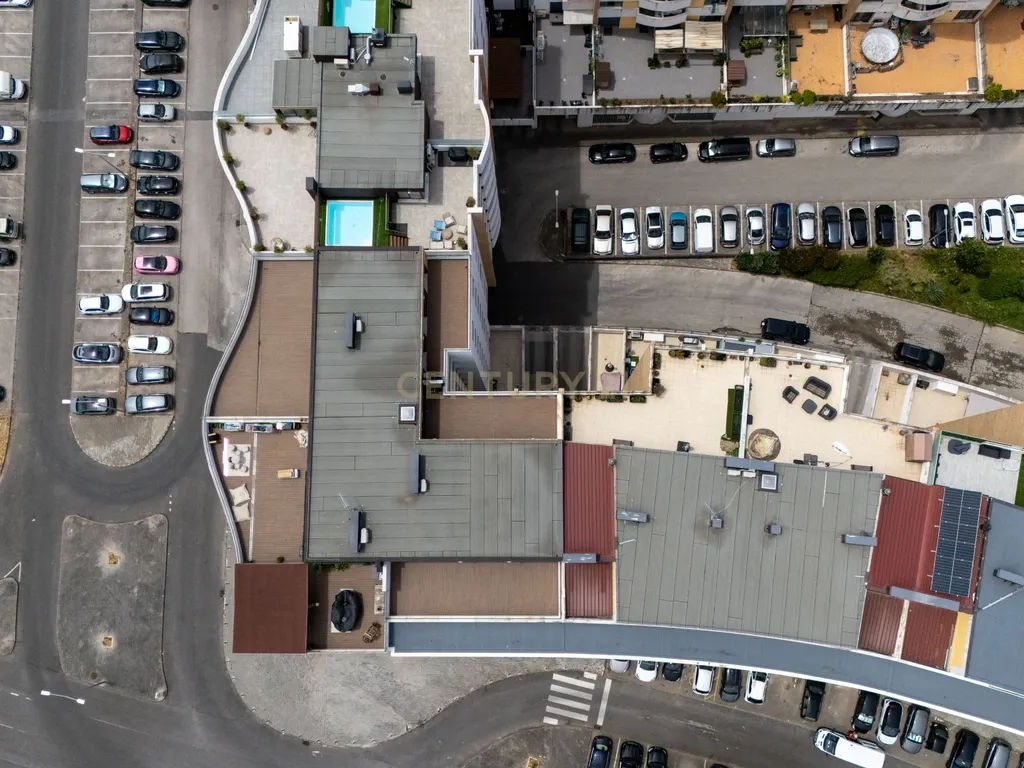 Duplex T4 nova construção com 2 terraços e Box (Infantado/Loures) - Image 40