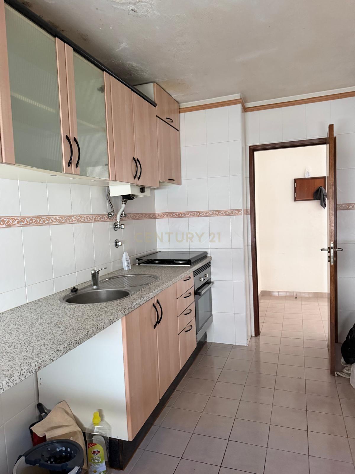 Fotografia 10 de Apartamento T2 em Setúbal - Oportunidade Única!