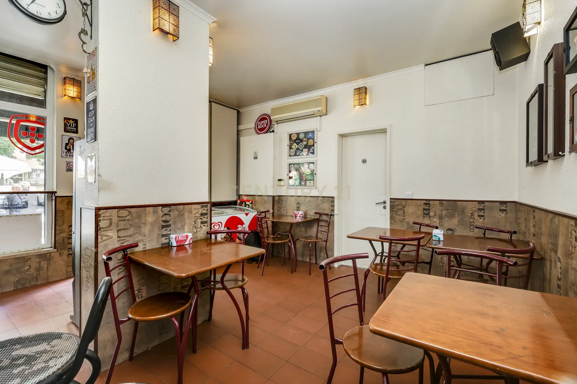 Fotografia 10 de Café com esplanada em Telheiras – Alto da Faia