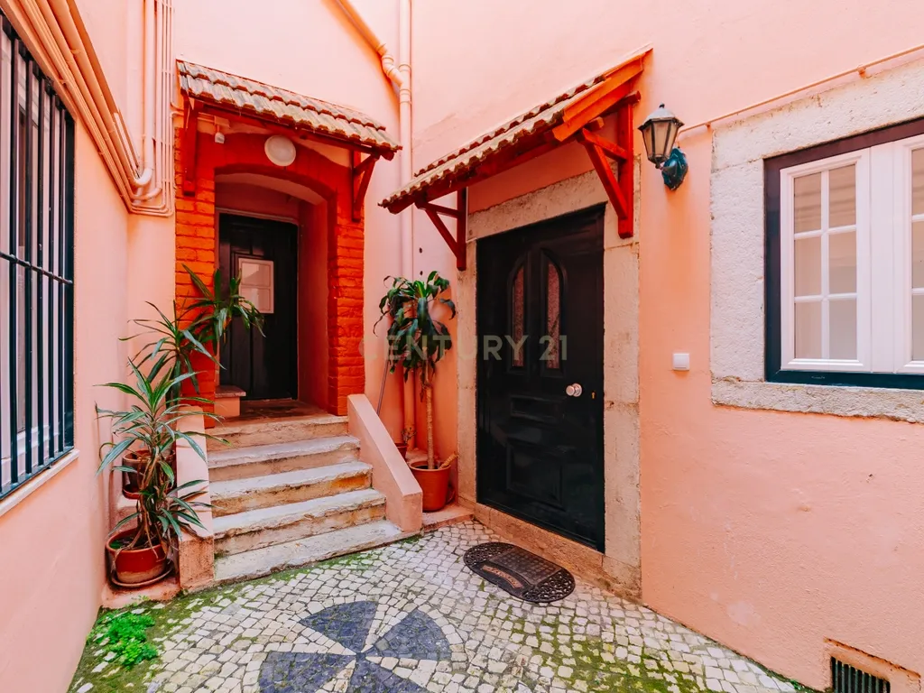 APARTAMENTO T2 - LOCALIZAÇÃO PREMIUM NO CORAÇÃO DE LISBOA - Image 33