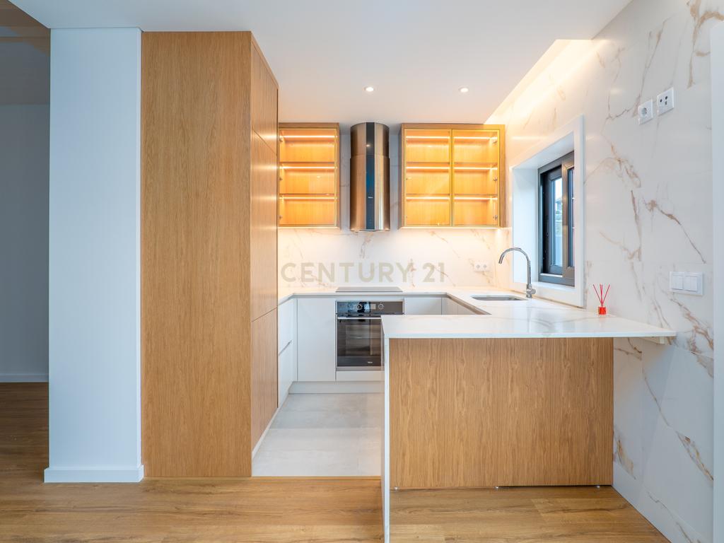 A Sua Nova Casa em Matosinhos – Moradia Térrea com Jardim e duas Suites! - Image 4