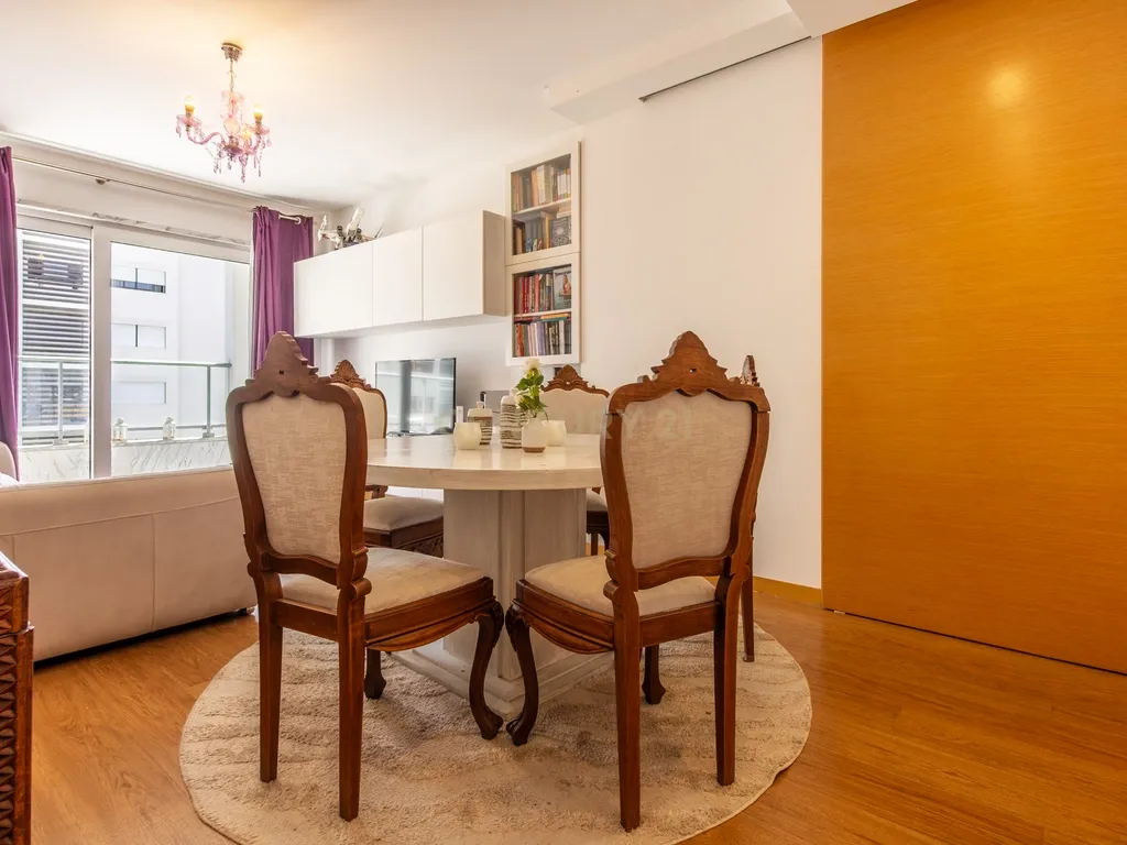 Apartamento T2 moderno com lugar de garagem, Quinta do Património (Sacavém) - Image 13