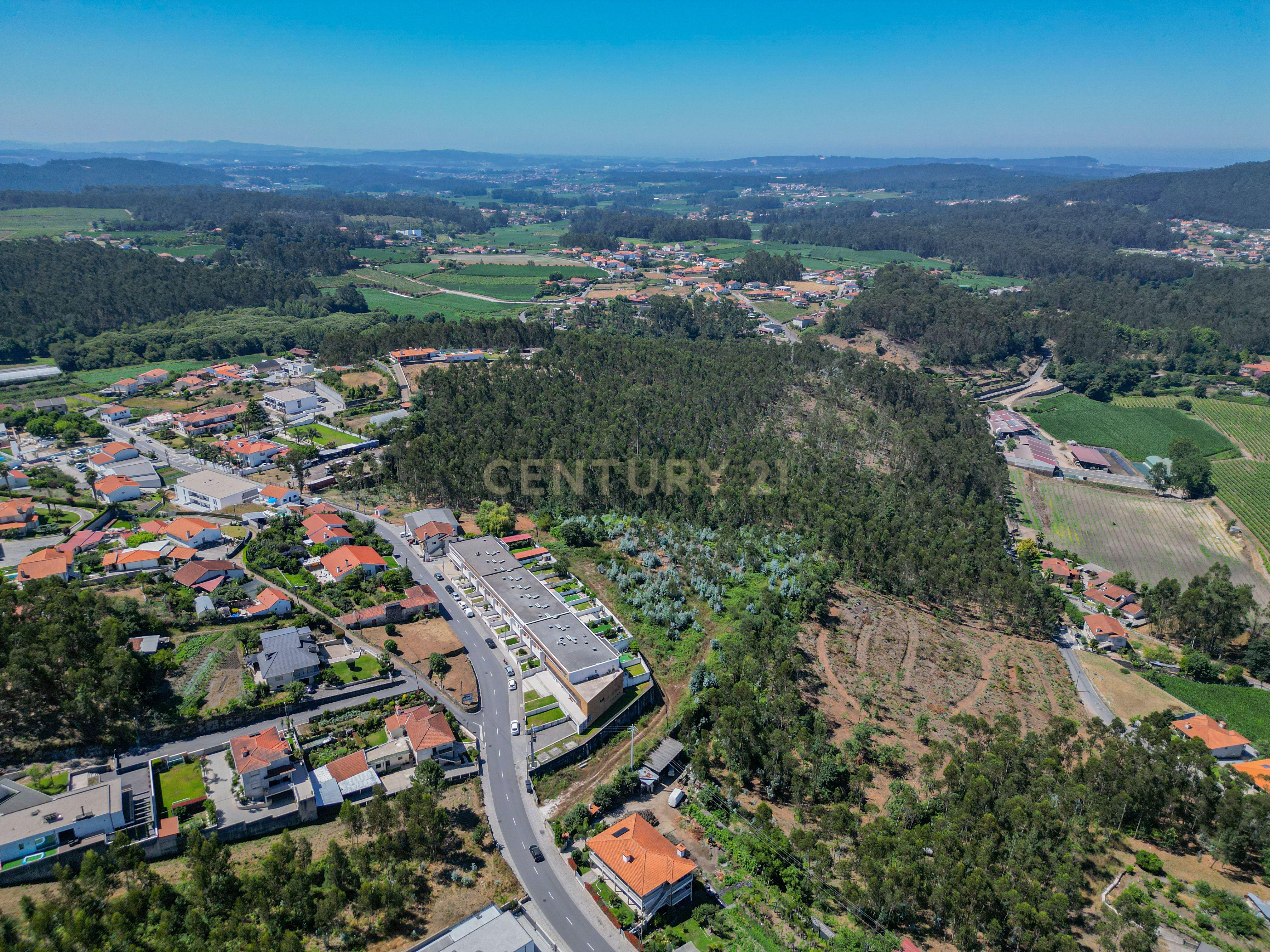 Fotografia 12 de Investimento Imobiliário em Barcelos | Projeto Aprovado em Fase Final