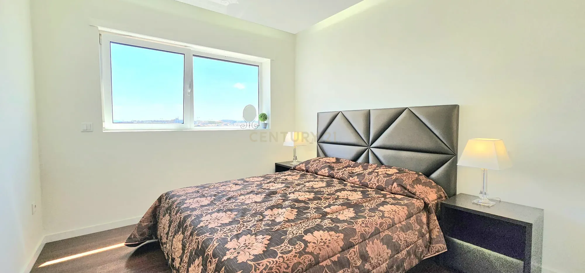Apartamento T2 em Primeira linha de mar em Vila do Conde - Image 17