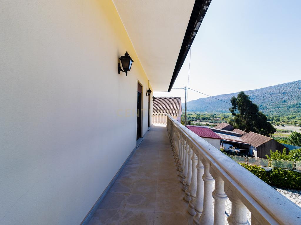 CONJUNTO MORADIA, 4 APARTAMENTOS E PAVILHÃO - Image 52
