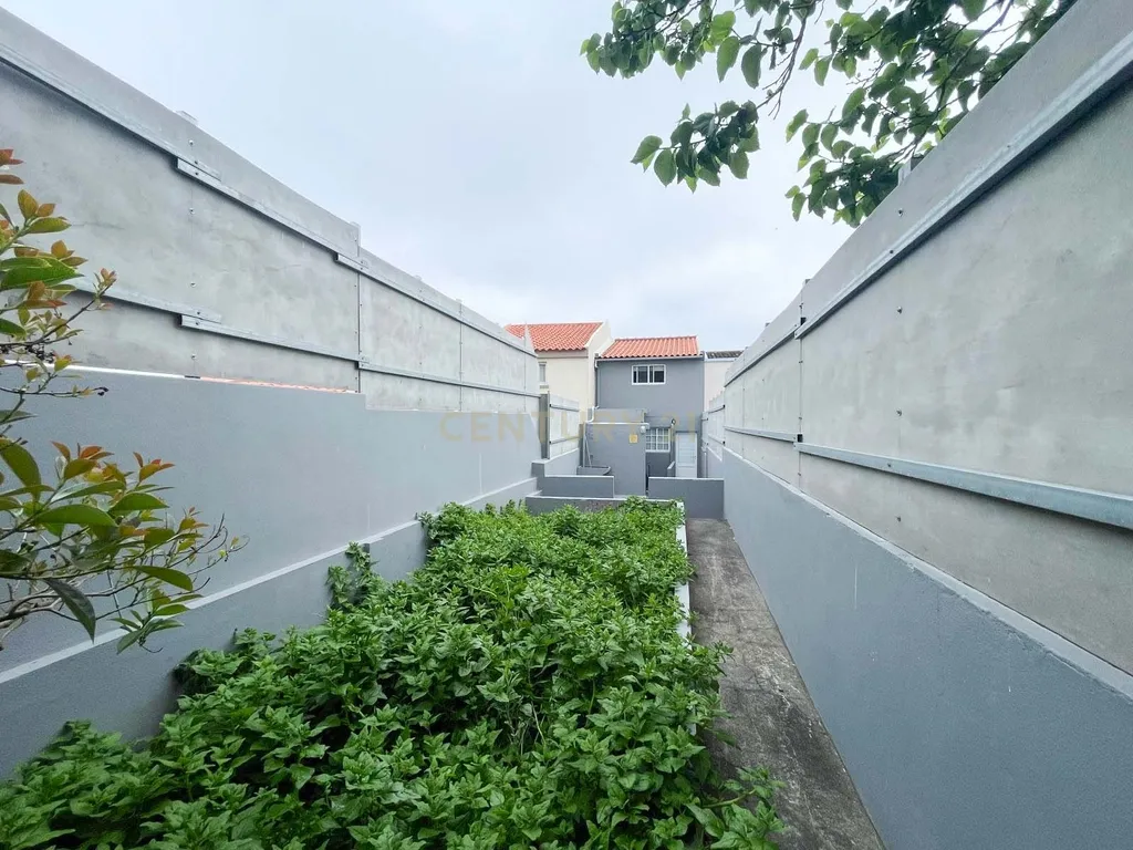 Casa Renovada (AL) com Vista Mar em São Roque - Ponta Delgada, São Miguel - Image 23