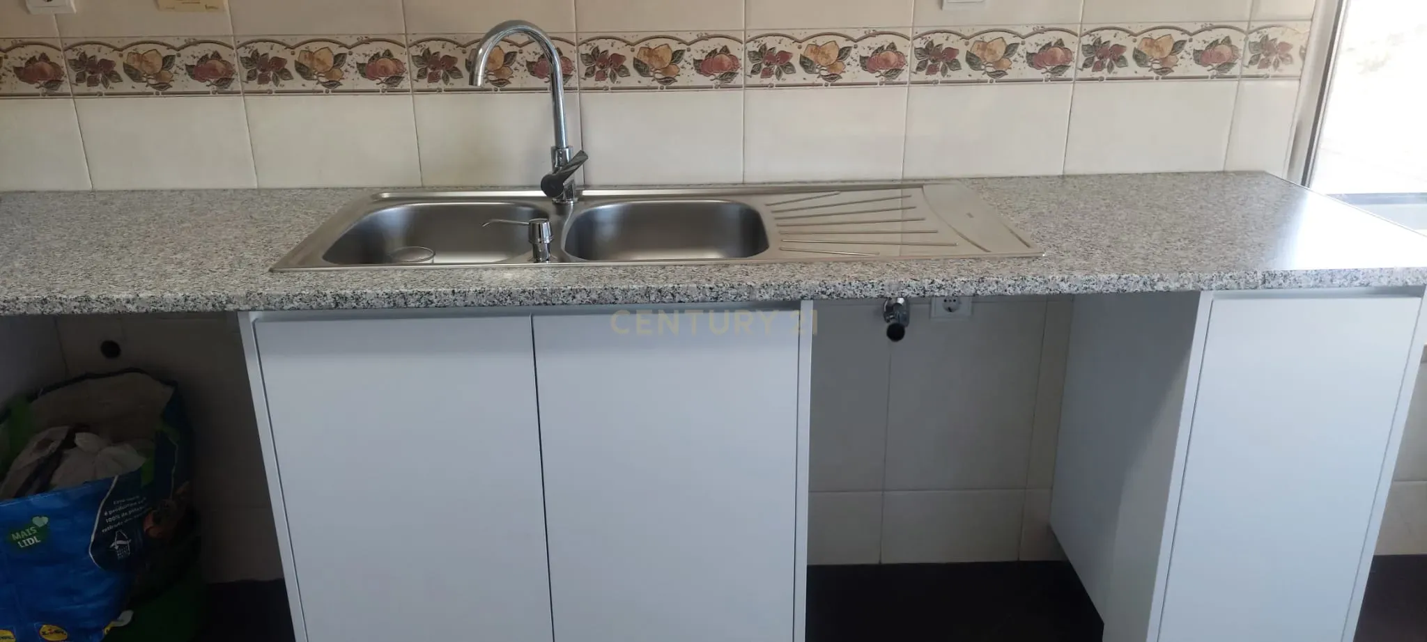 Fotografia 12 de Apartamento Moderno na Ramada para Arrendamento