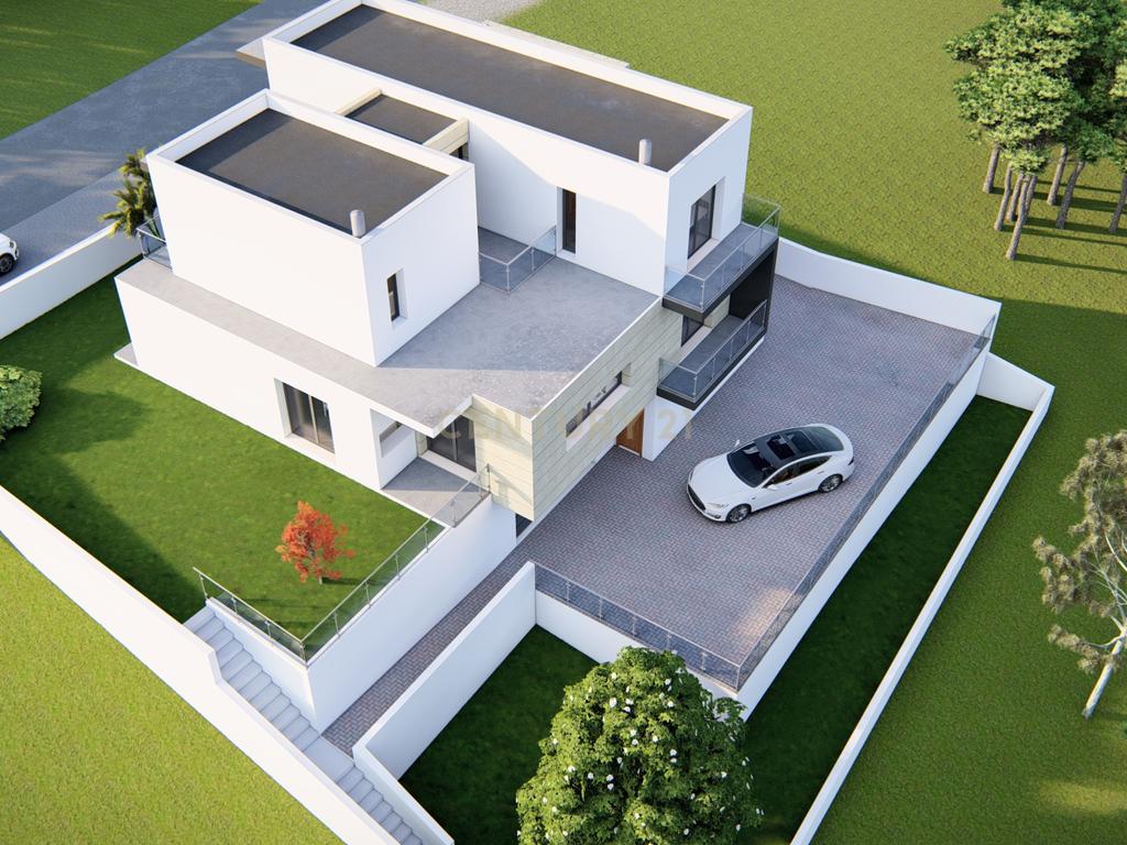 Moradia T5 Isolada - Image 2