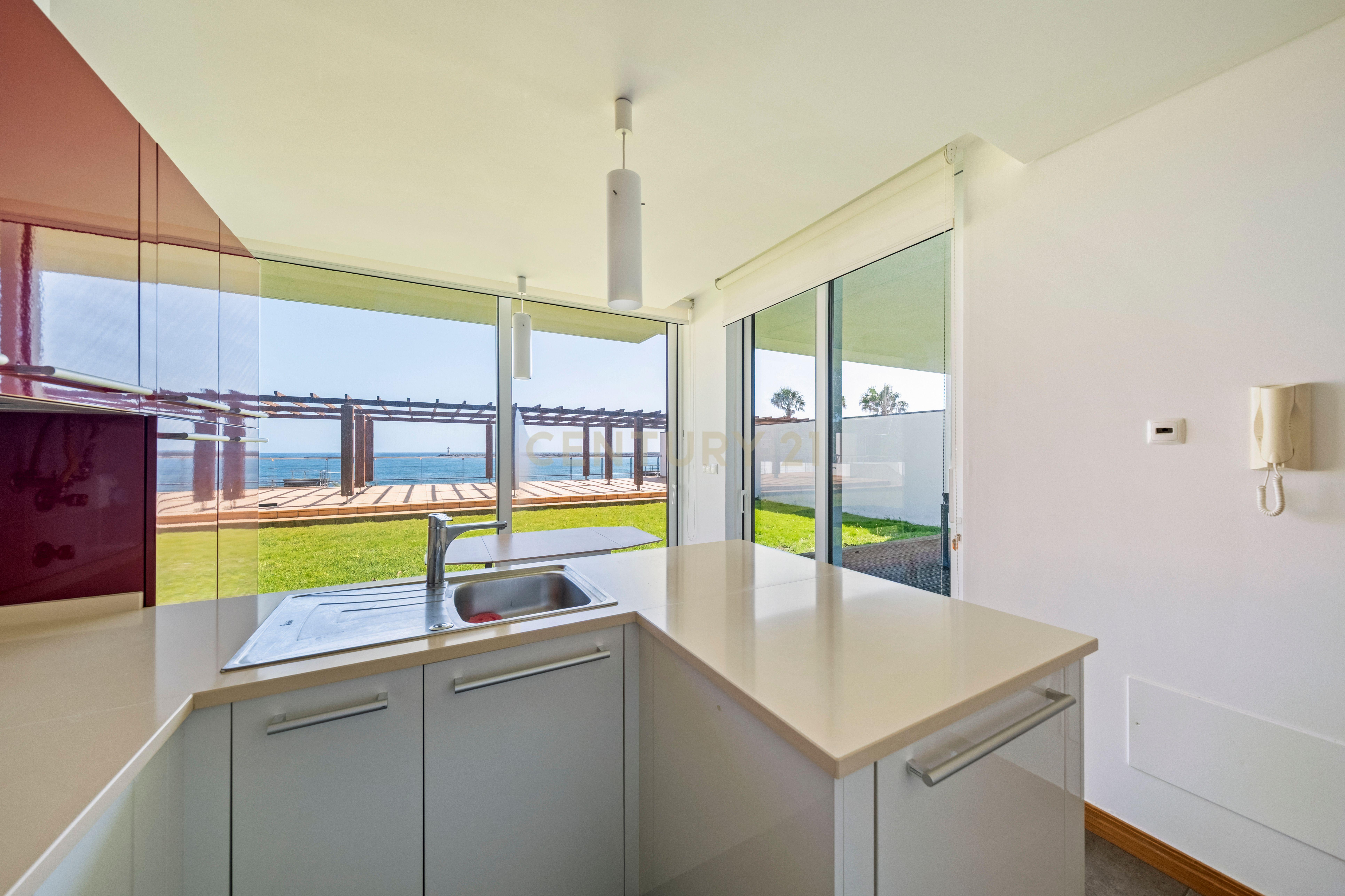 Apartamento moderno T3 com vista mar na Praia da Vitória - Image 9