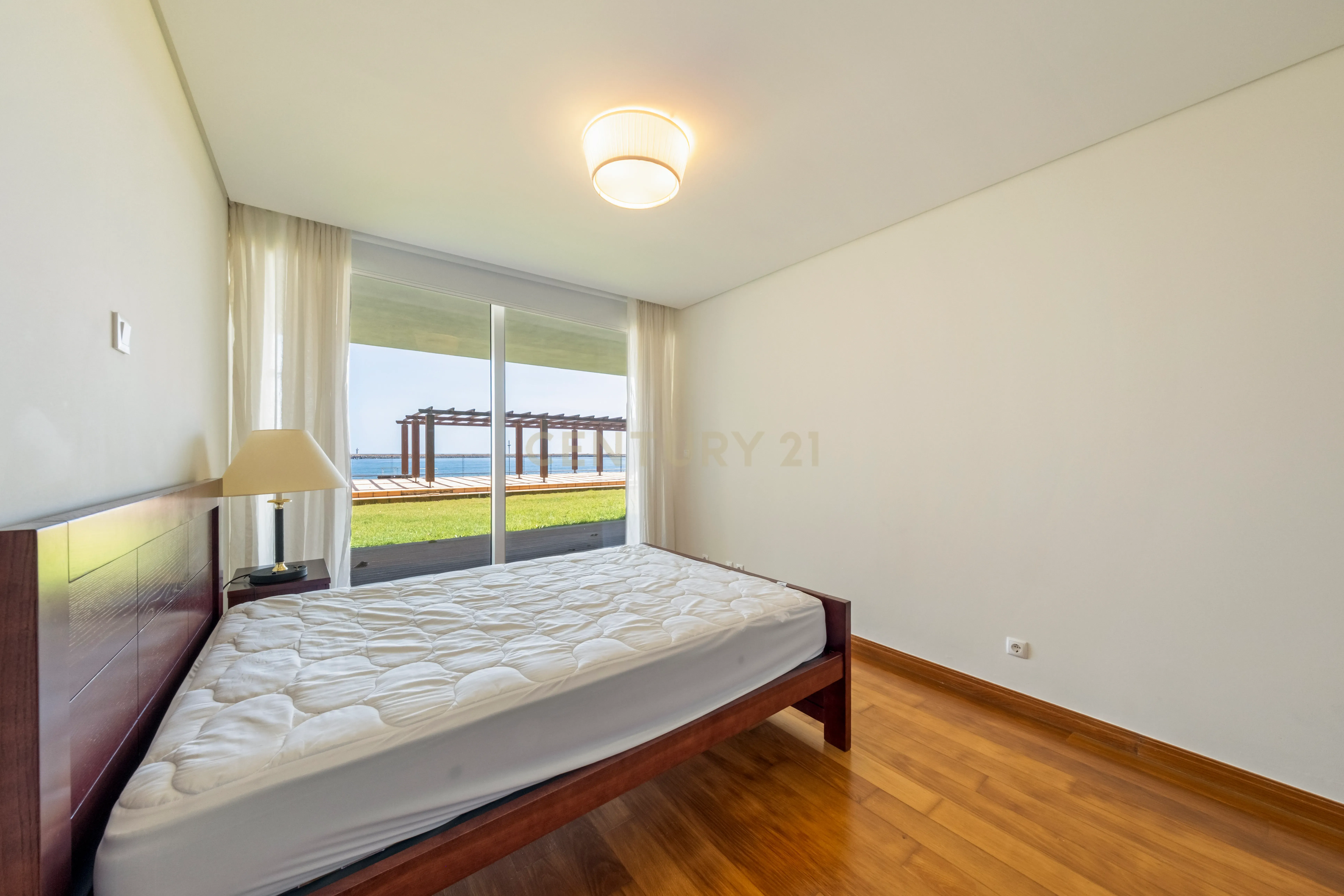 Apartamento moderno T3 com vista mar na Praia da Vitória - Image 13