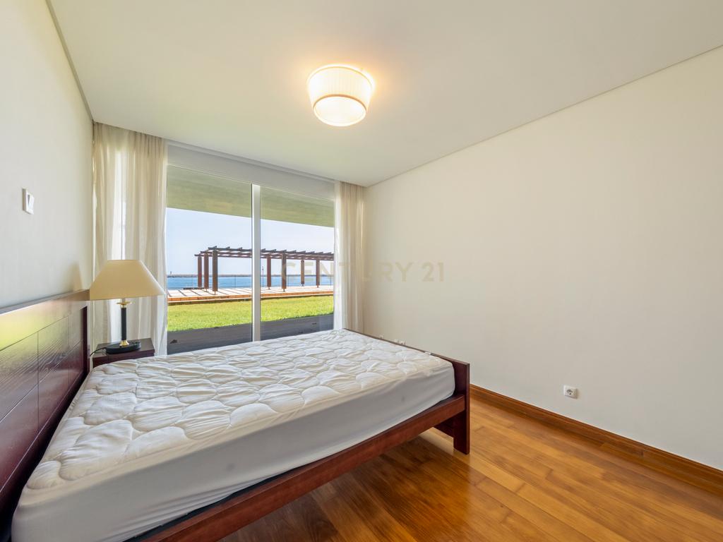 Apartamento moderno  T3 com vista mar na Praia da Vitória - Image 13