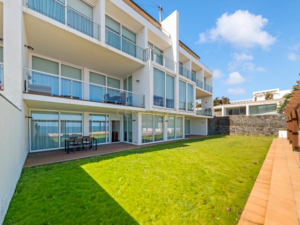 Apartamento moderno  T3 com vista mar na Praia da Vitória - Image 1