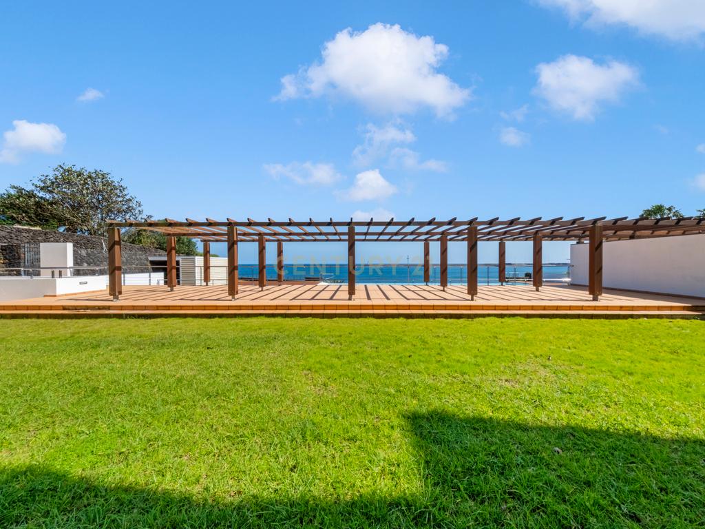 Apartamento moderno  T3 com vista mar na Praia da Vitória - Image 2