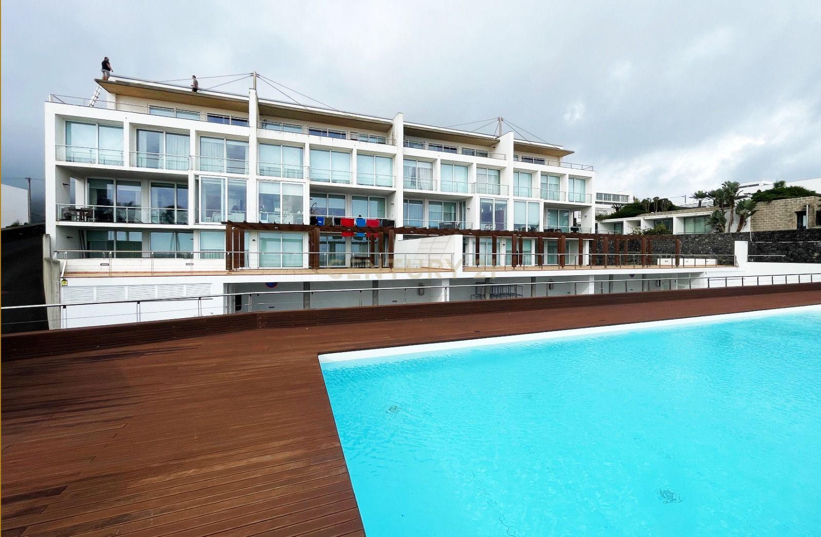 Apartamento moderno T3 com vista mar na Praia da Vitória - Image 16