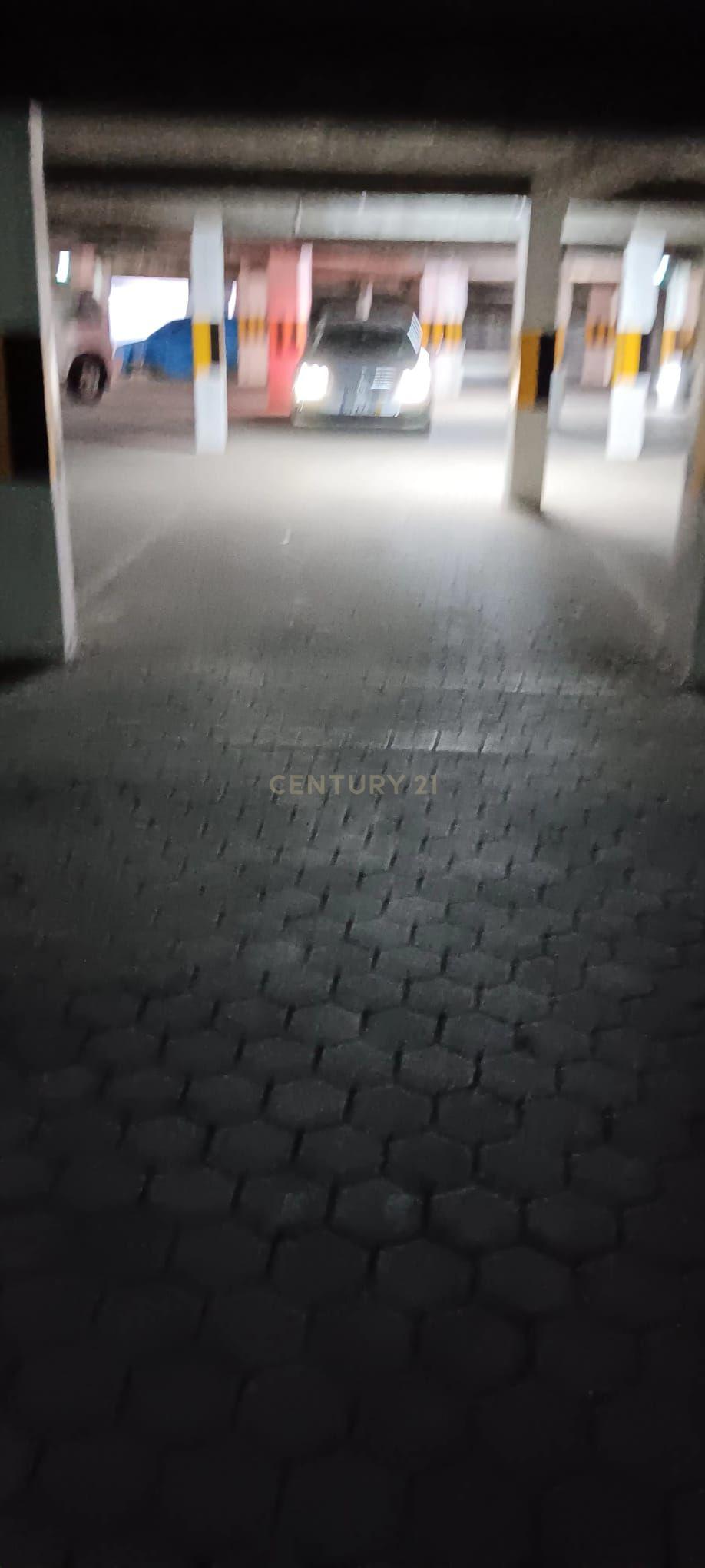 Fotografia 11 de LUGAR GARAGEM  EM ALVOR JUNTO PASTELARIA SUIÇA