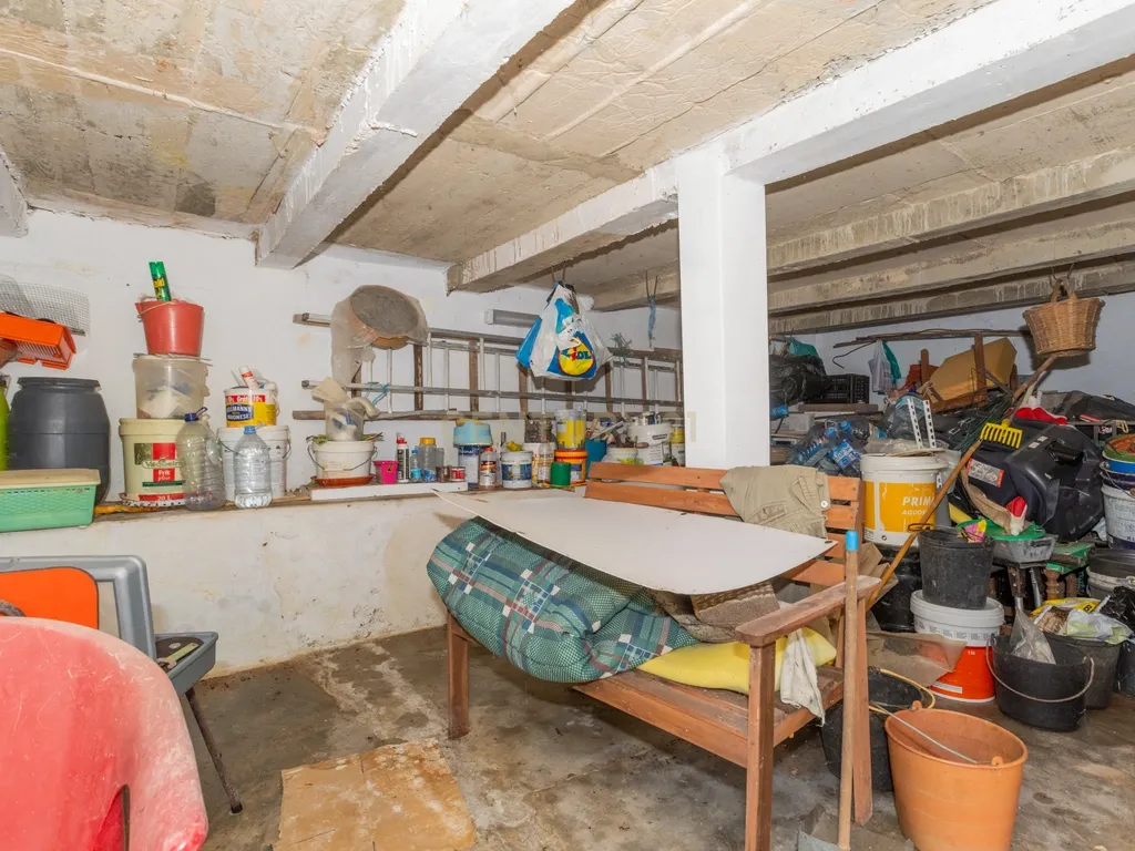 Moradia com 3 Quartos, Quintal e Garagem em Santana da Serra - Image 13