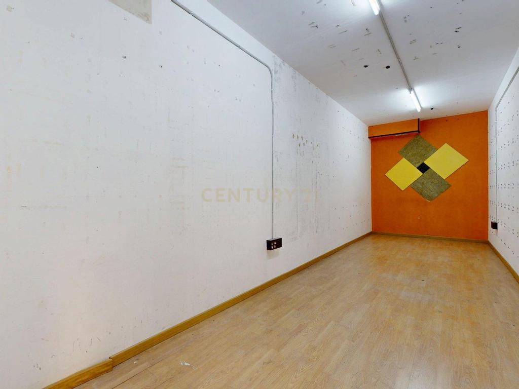 Espaçoso imóvel comercial para renovar no centro de Madrid, a apenas 10 minutos da estação de Atocha. - Image 35